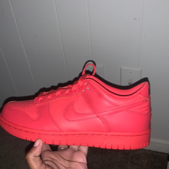 Hello, I am looking to sell these Nike dunks all red for only 110